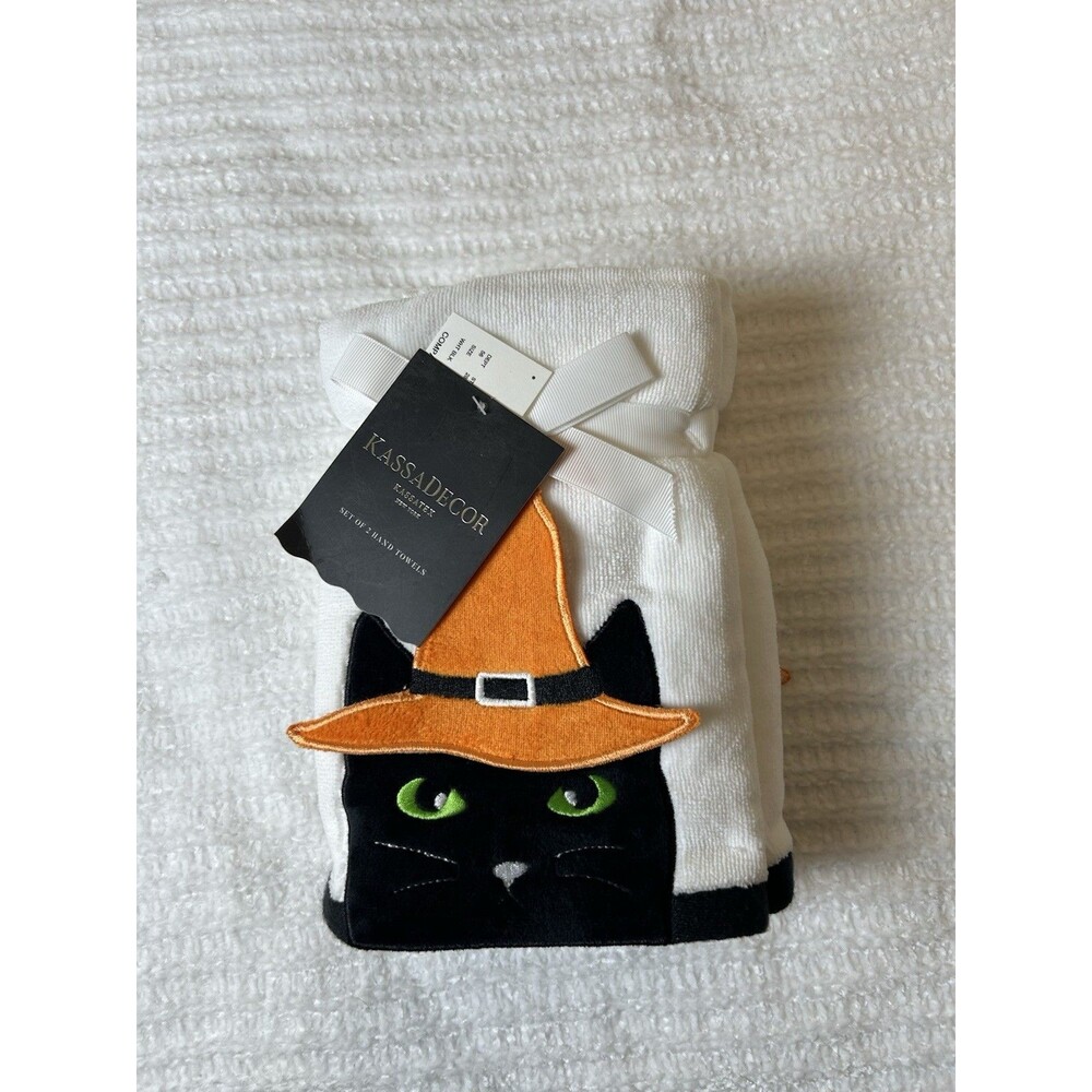 Set Of 2 Kassatex Penguin Halloween Hand Towels Kitchen Bath NEW NWT Kassa Decor